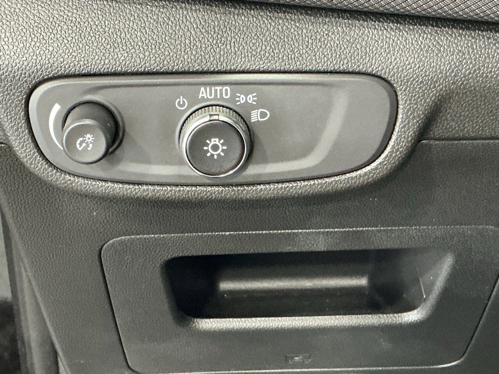 Used 2025 Chevrolet TrailBlazer RS w/ Convenience Package image 21