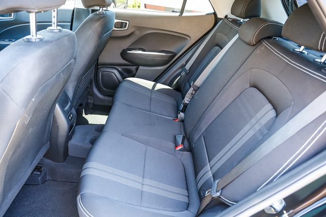 Certified 2024 Hyundai Venue SEL FWD image 17