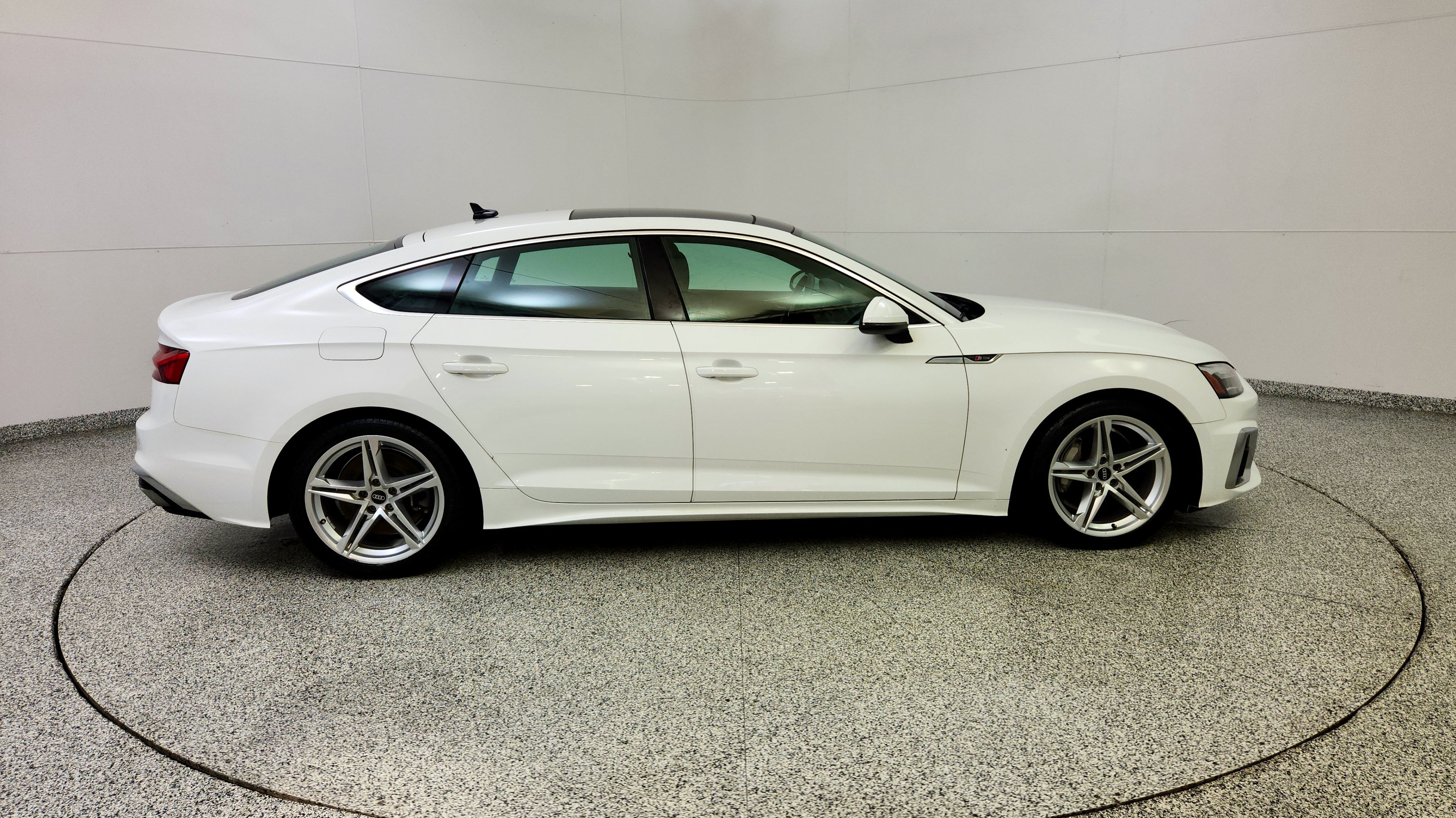 Used 2022 Audi A5 2.0T Premium w/ Convenience Package AWD/4WD image 8