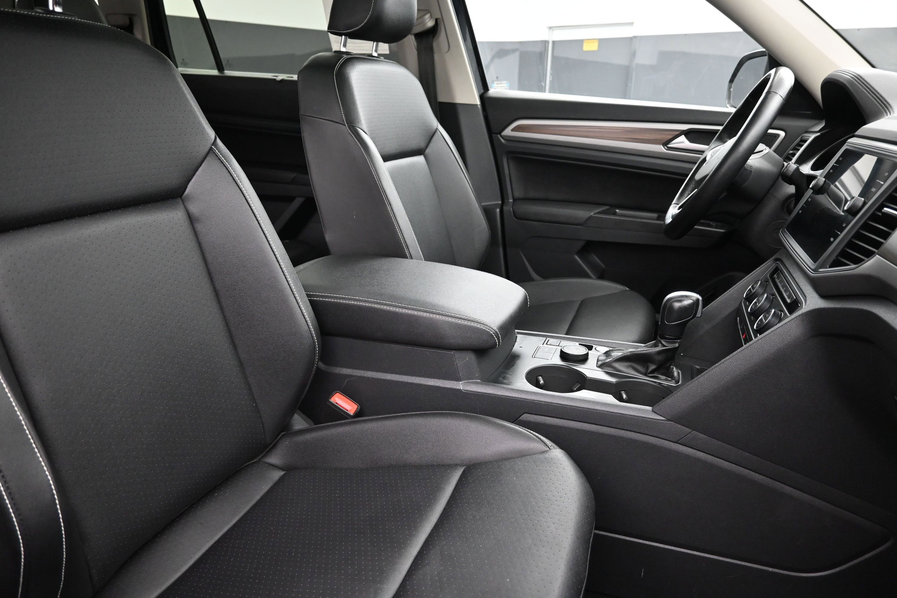 Used 2021 Volkswagen Atlas SE w/ Panoramic Sunroof Package AWD/4WD image 28