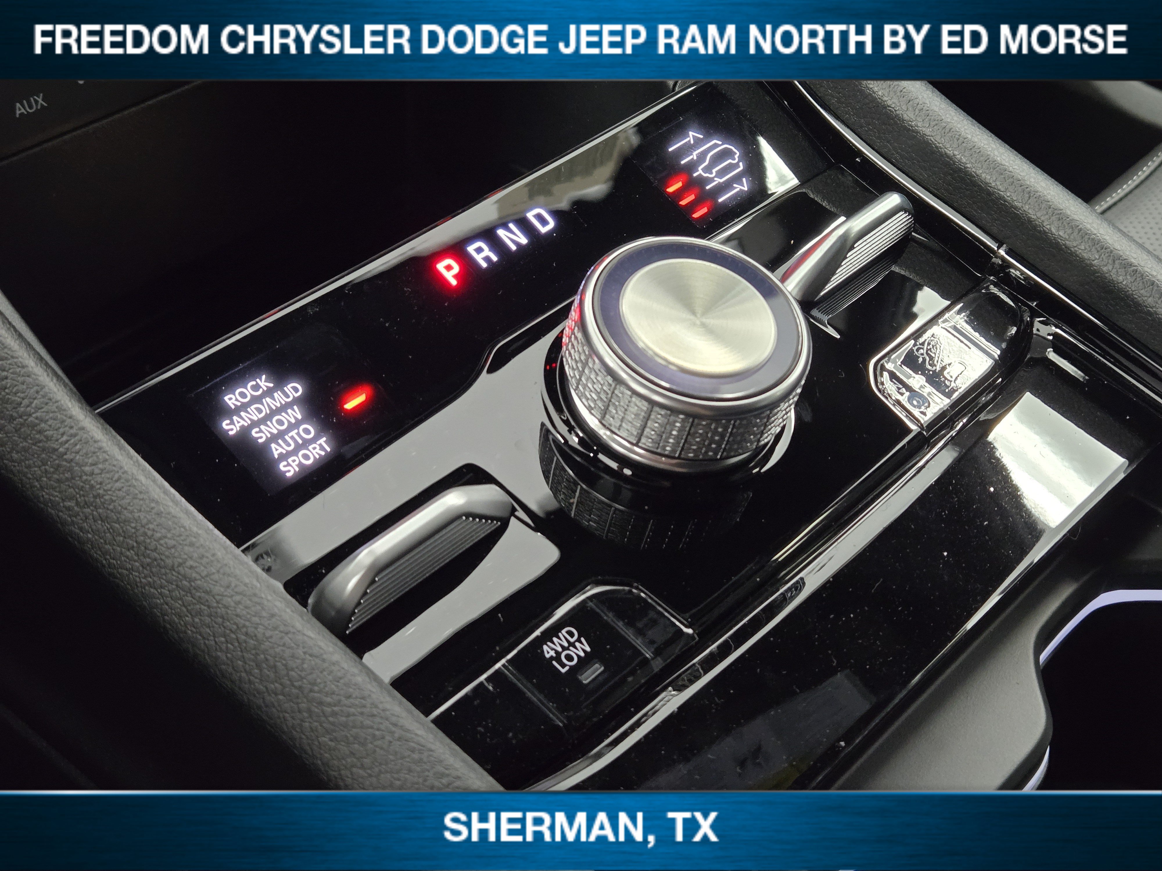 New 2025 Jeep Grand Cherokee L Overland w/ Rear Seat Video Group I AWD/4WD image 16