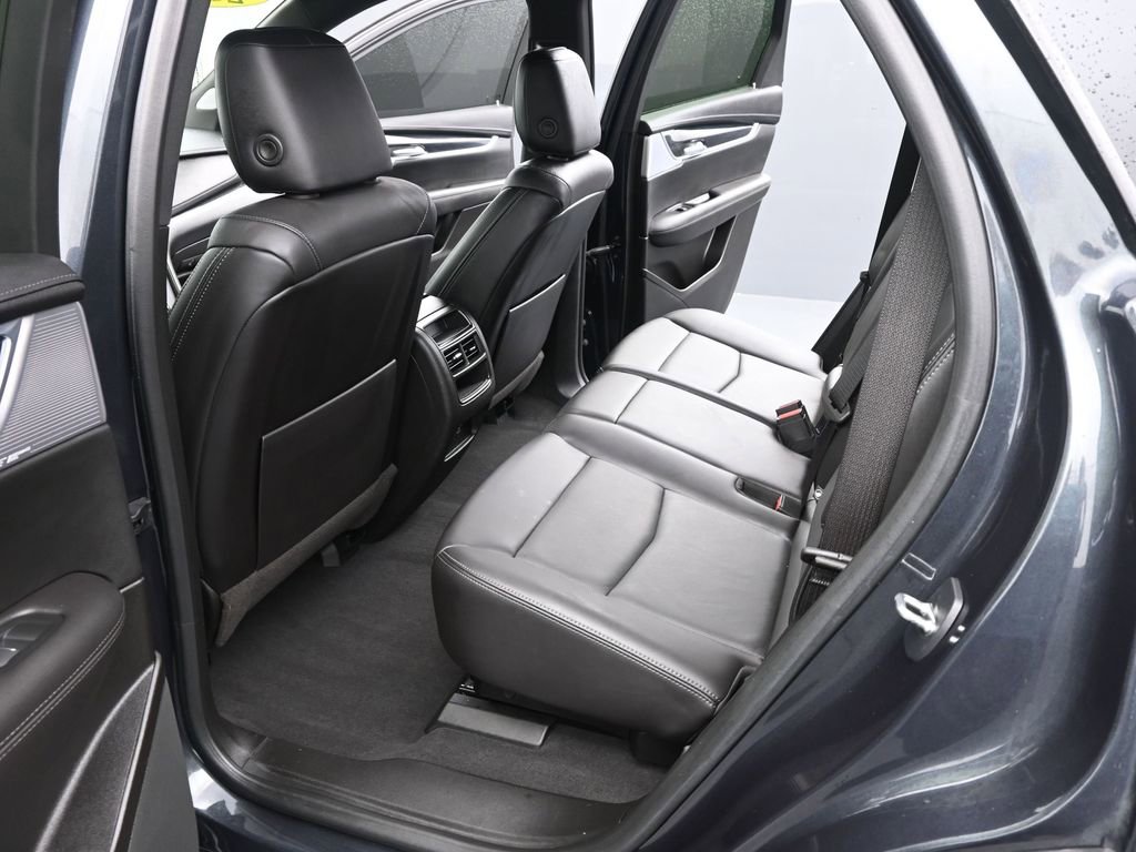 Used 2023 Cadillac XT5 Premium Luxury image 17