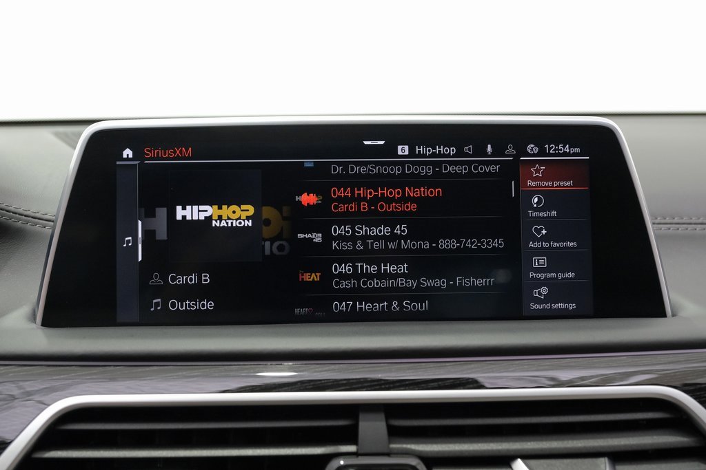 Used 2021 BMW ALPINA B7 xDrive image 28