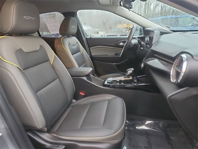 Used 2025 Chevrolet Trax ACTIV w/ Driver Confidence Package image 26