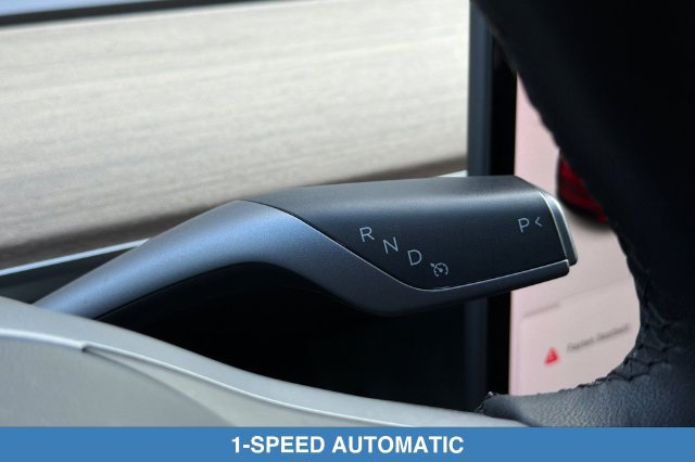 Used 2022 Tesla Model Y Long Range AWD/4WD image 24