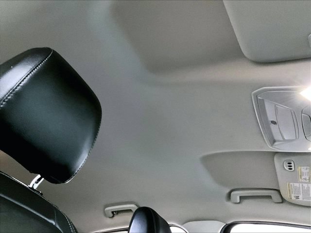 Used 2017 Ford Escape Titanium AWD/4WD image 22