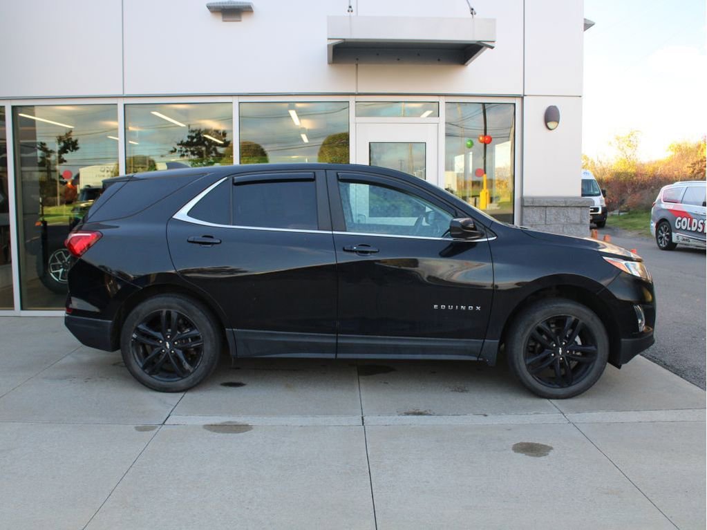 Used 2021 Chevrolet Equinox LT image 3