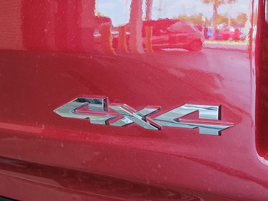 Used 2025 RAM 1500 Tungsten w/ Off Road Group AWD/4WD image 8