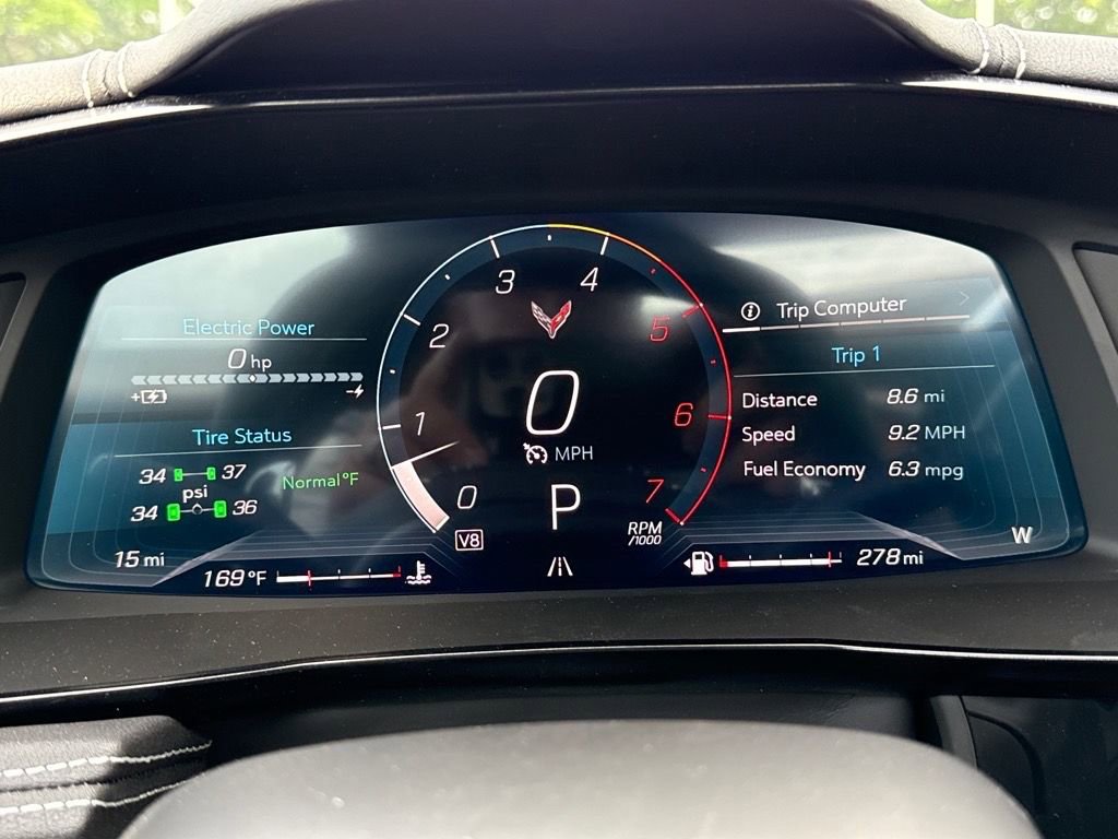 New 2025 Chevrolet Corvette E-Ray image 25