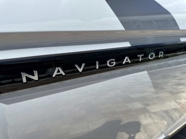 New 2025 Lincoln Navigator L Black Label image 8