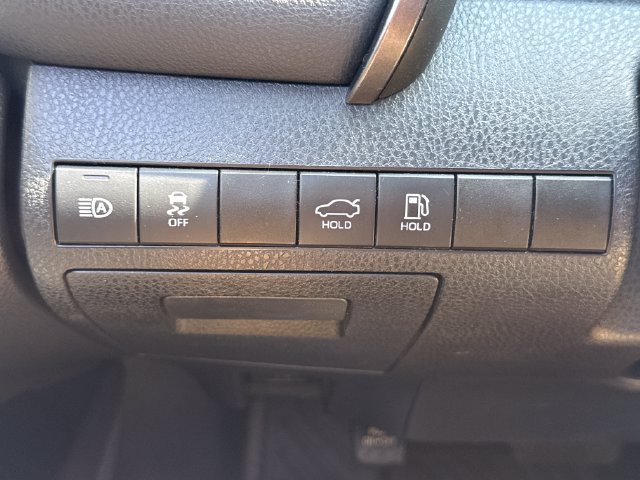 Used 2019 Toyota Camry SE w/ Convenience Package FWD image 27