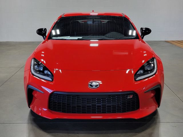 Used 2025 Toyota GR86 Premium w/ GR Wheel Package (TMS RWD image 3