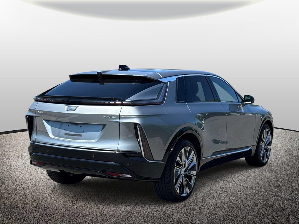 Certified 2025 Cadillac Lyriq Luxury w/ LPO, Floor Liner Package AWD/4WD image 2