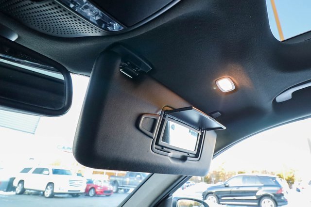 Used 2018 Mercedes-Benz GLC 300 4MATIC image 61