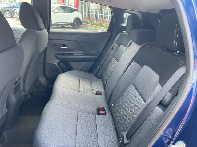 New 2025 Nissan Kicks SV w/ SV Premium Package image 25