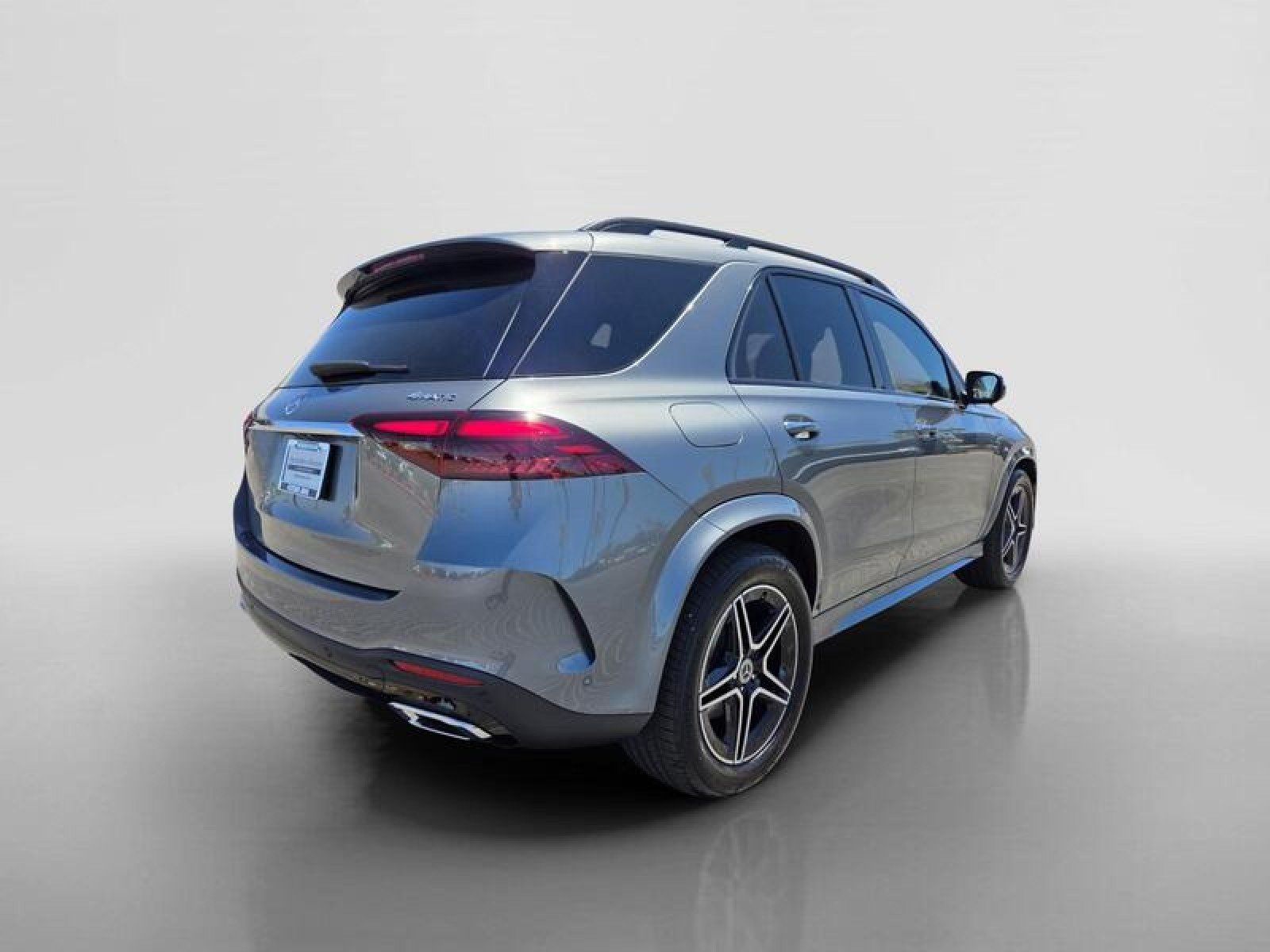 New 2026 Mercedes-Benz GLE 450e 4MATIC image 5