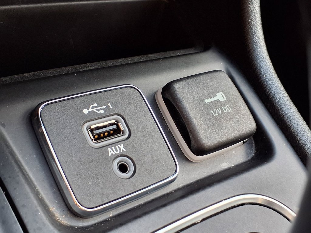 Used 2020 Jeep Cherokee Latitude Lux w/ Trailer Tow Group AWD/4WD image 21