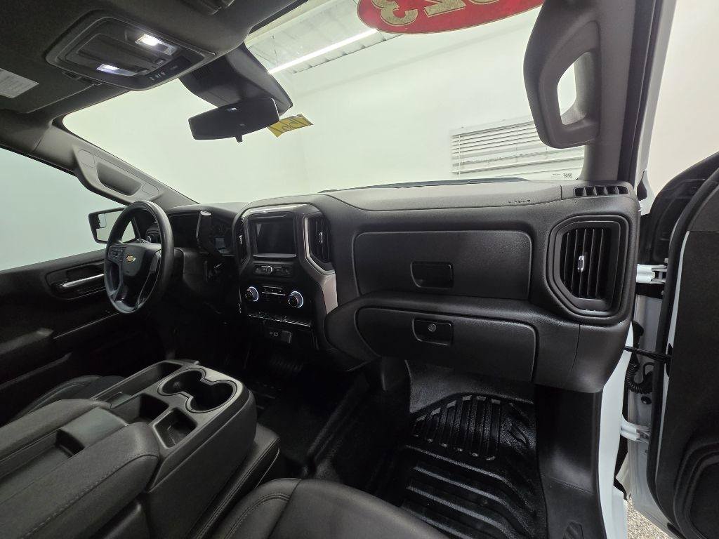 Used 2023 Chevrolet Silverado 1500 W/T w/ WT Convenience Package AWD/4WD image 18