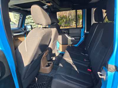 Used 2017 Jeep Wrangler Unlimited Rubicon AWD/4WD image 8