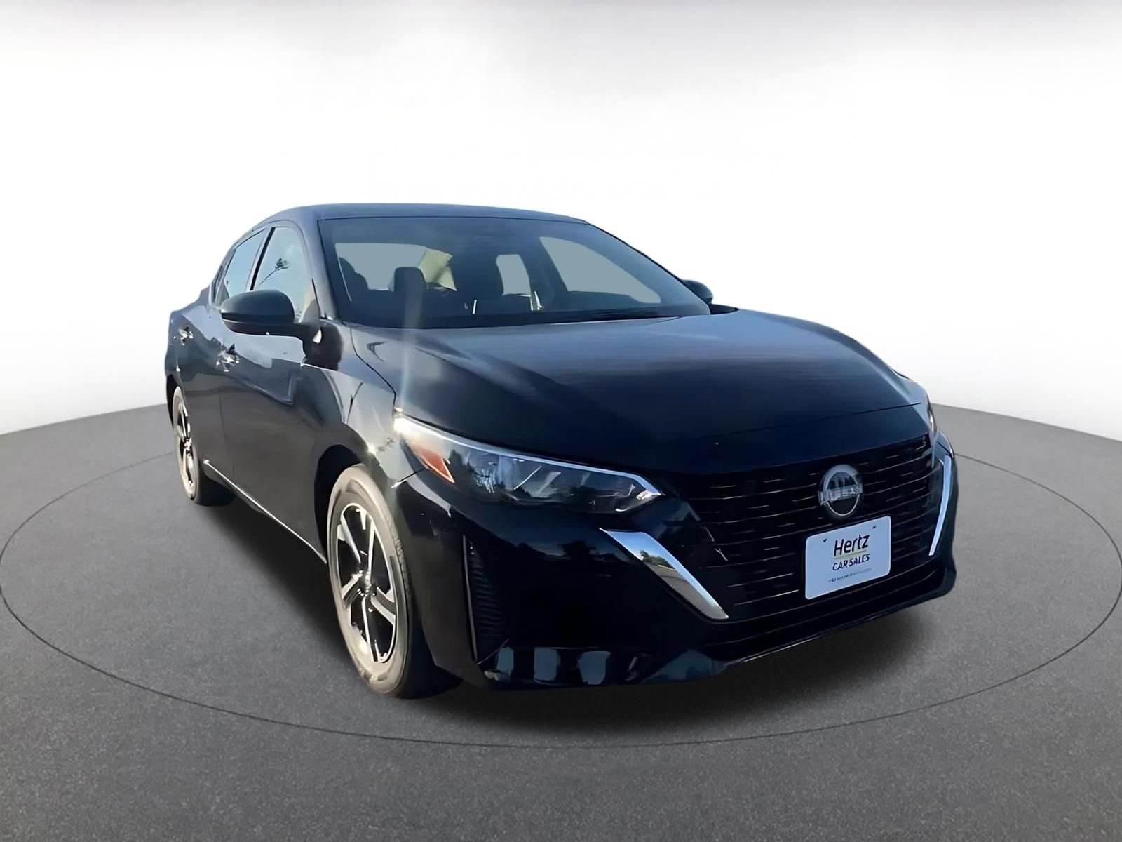 Used 2025 Nissan Sentra SV image 3