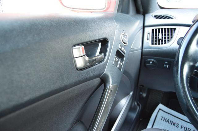 Used 2014 Hyundai Genesis 2.0T image 42