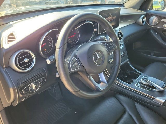 Used 2017 Mercedes-Benz GLC 300 4MATIC image 23