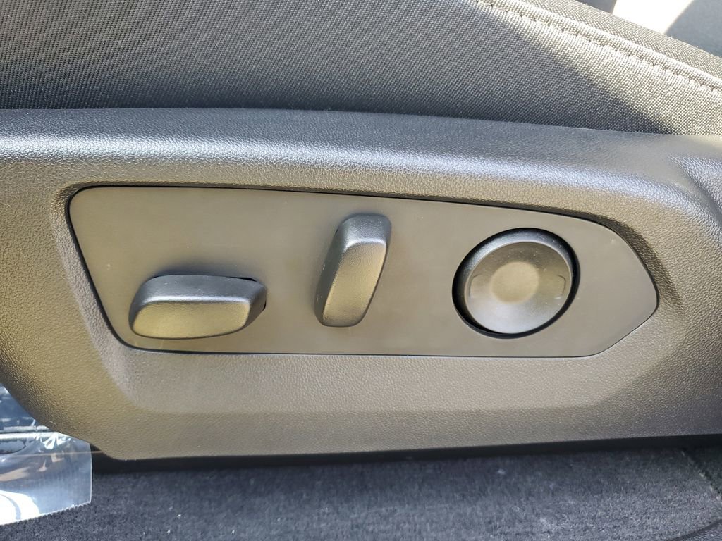 New 2026 Chevrolet Colorado W/T w/ WT Custom Package image 12