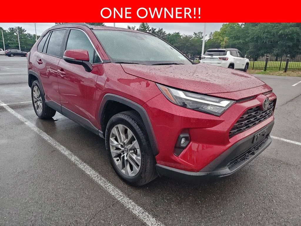Used 2025 Toyota RAV4 XLE Premium AWD/4WD image 3