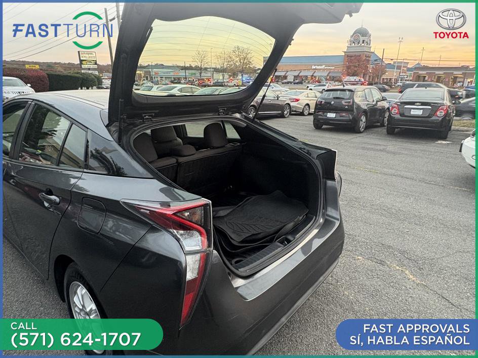 Used 2017 Toyota Prius Prime Premium image 28