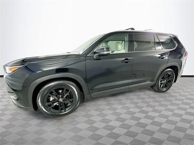 Used 2024 Toyota Grand Highlander Limited image 4