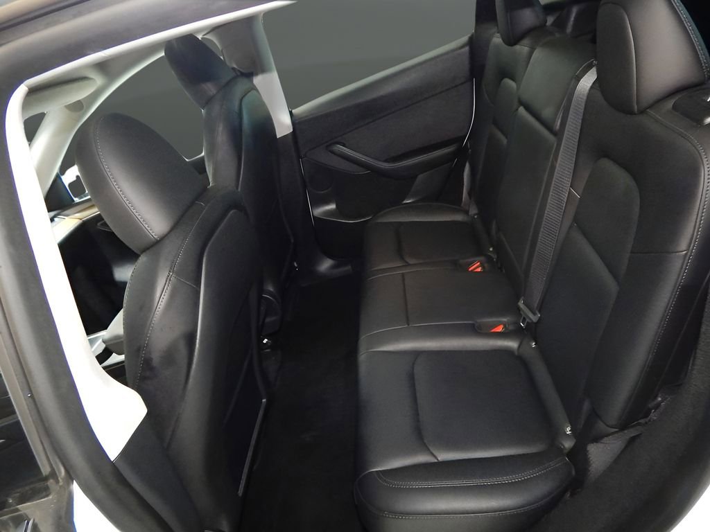 Used 2023 Tesla Model Y Long Range AWD/4WD image 27