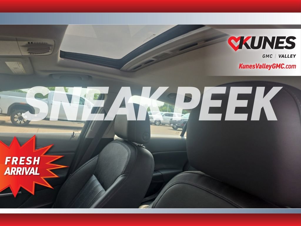 Used 2011 Buick Regal CXL w/ RL2 Preferred Equipment Group FWD image 4