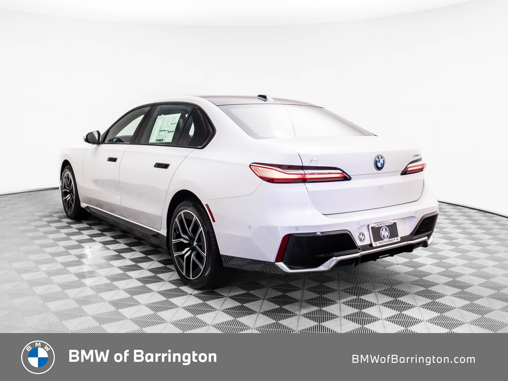 New 2025 BMW i7 eDrive50 w/ M Sport Package image 3