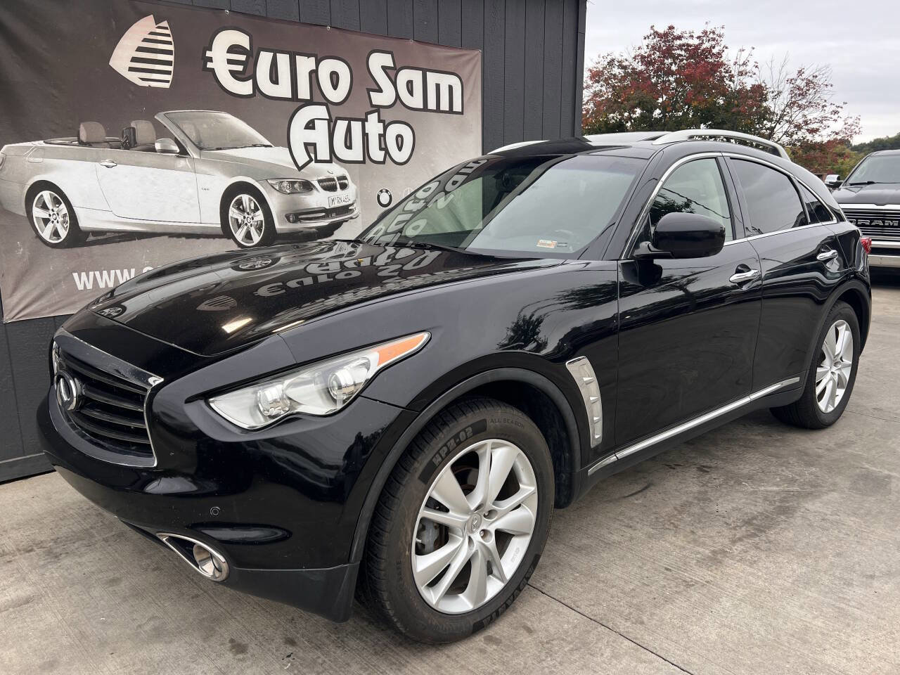 Used 2013 INFINITI FX37 AWD w/ Premium Pkg