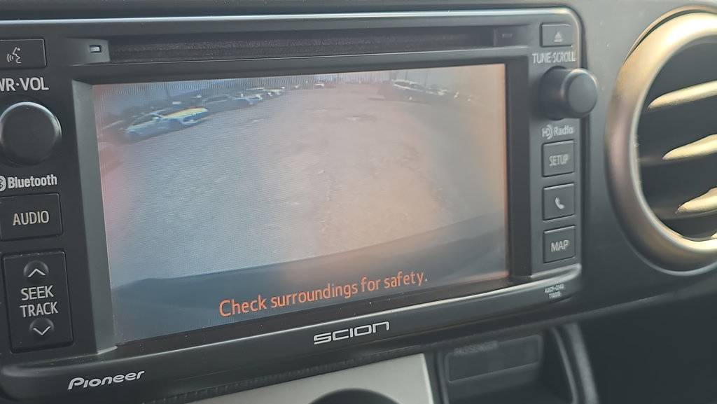Used 2015 Scion xB FWD image 18