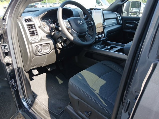 New 2026 RAM 3500 Big Horn AWD/4WD image 47