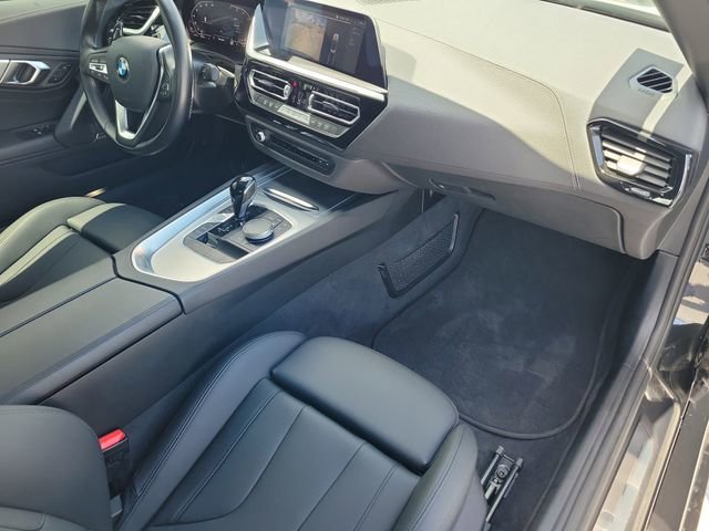 Used 2022 BMW Z4 sDrive30i w/ Convenience Package image 19