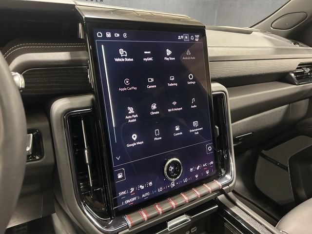 Used 2025 GMC Yukon AT4 Ultimate AWD/4WD image 16