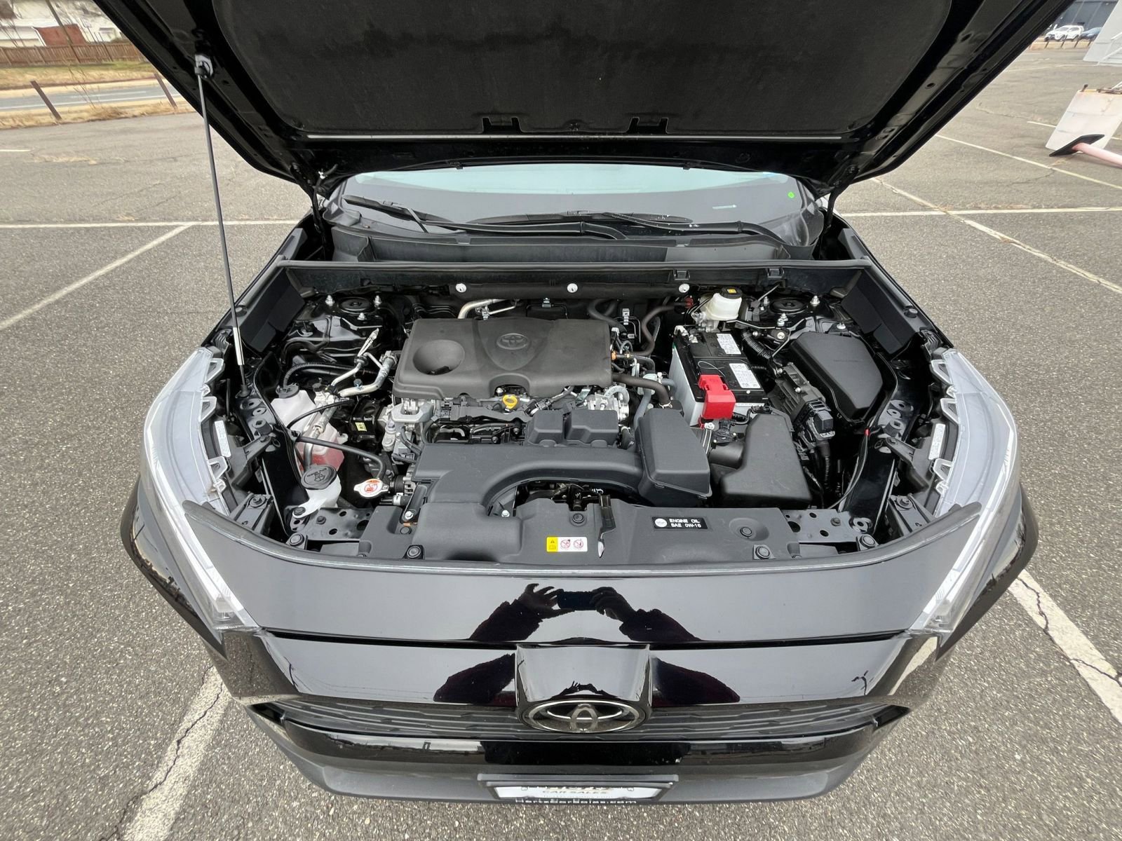 Used 2025 Toyota RAV4 XLE image 33