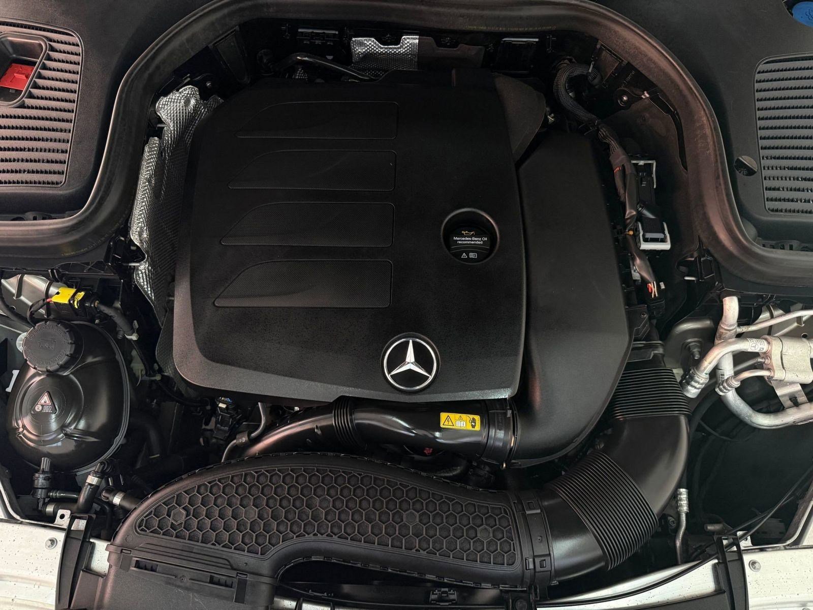 Certified 2021 Mercedes-Benz GLC 300 image 32