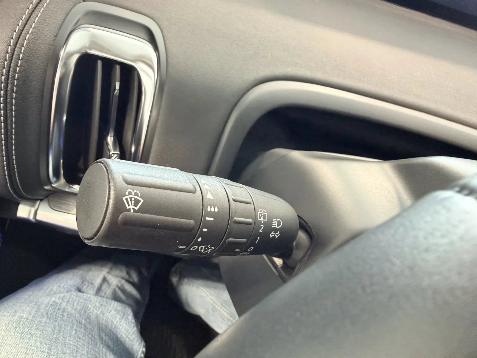 Used 2025 Ford Expedition Platinum AWD/4WD image 44