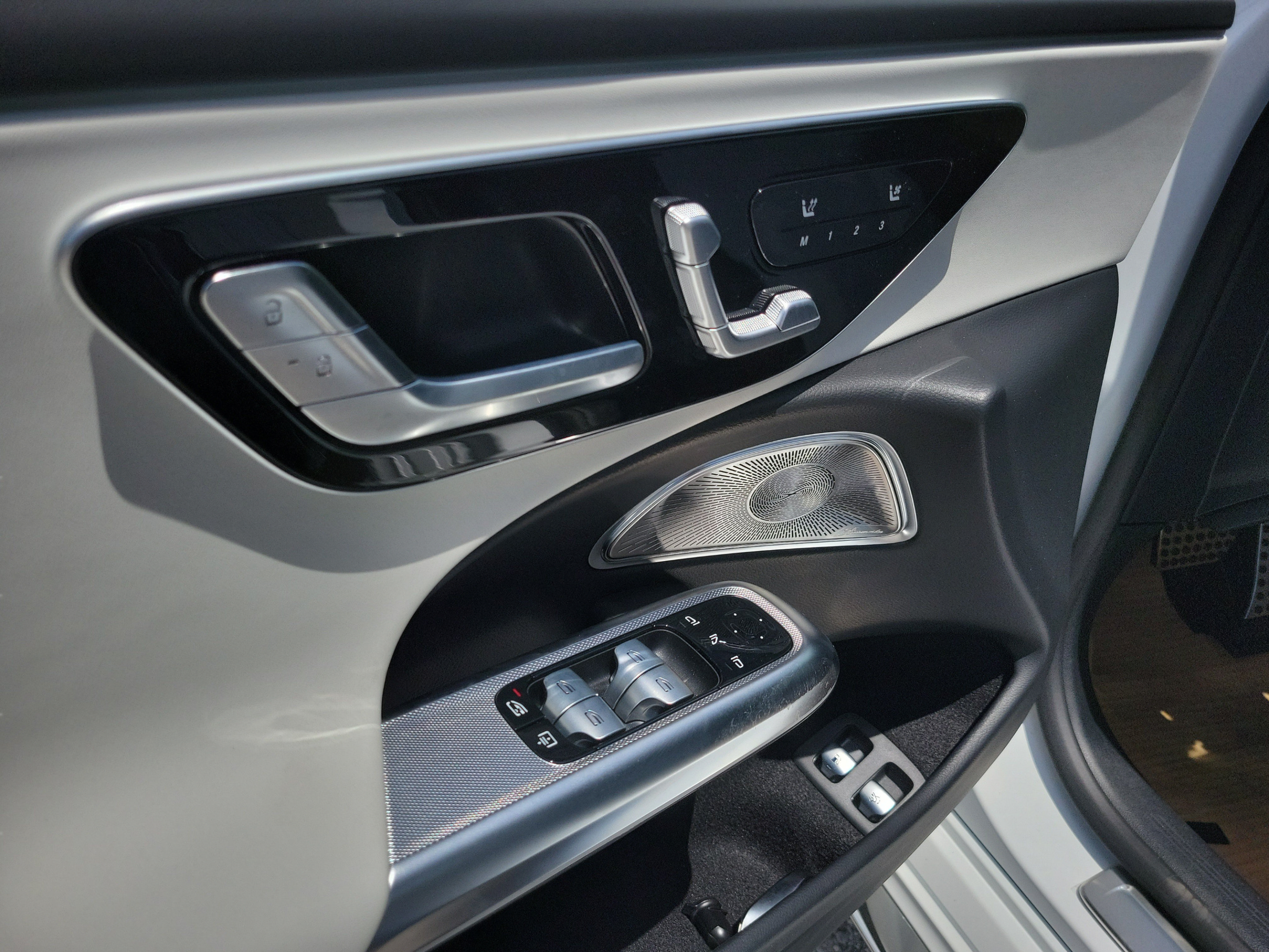 New 2026 Mercedes-Benz E 53 AMG e 4MATIC Sedan image 17
