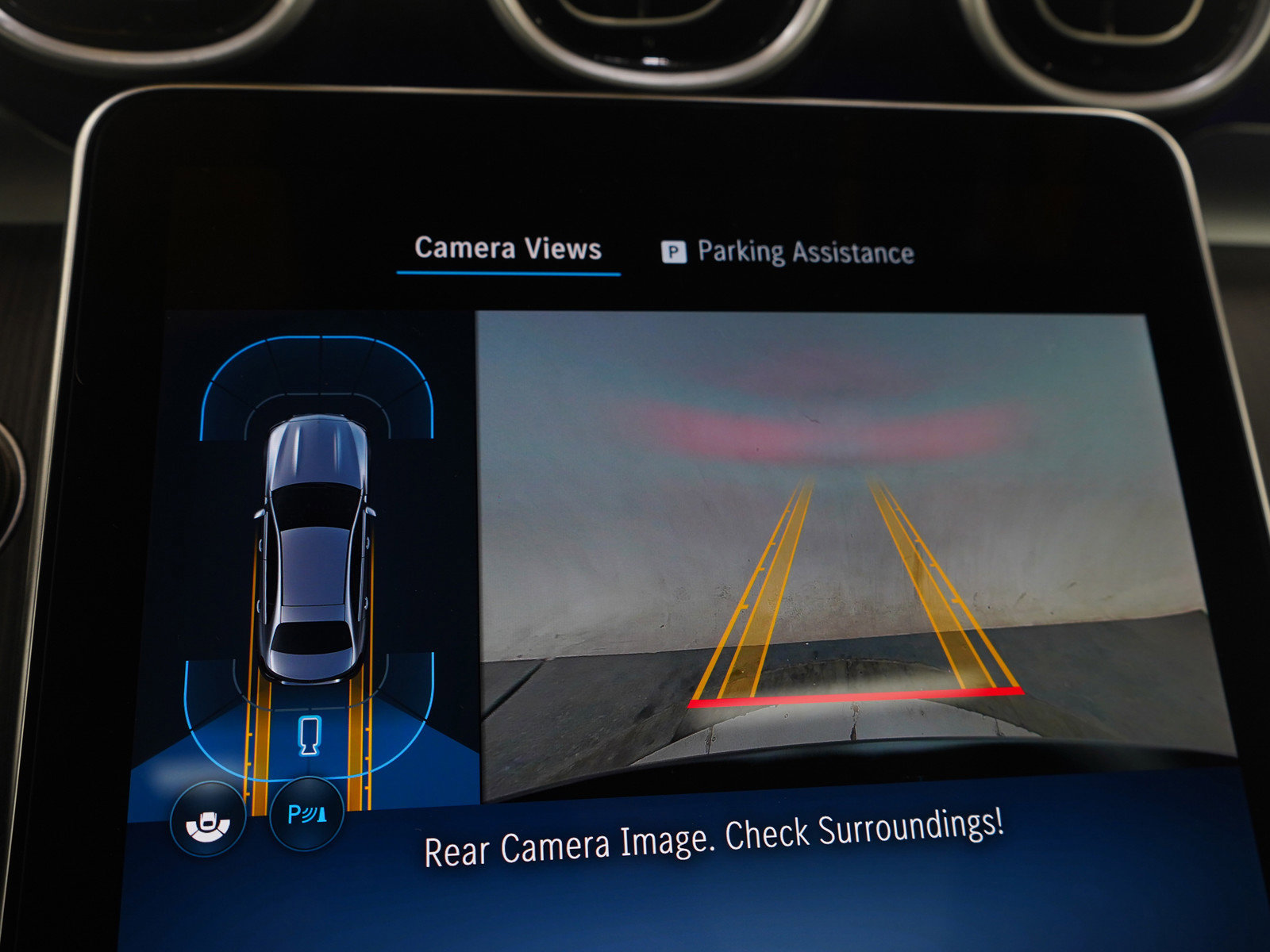 Used 2025 Mercedes-Benz C 300 4MATIC Sedan image 25