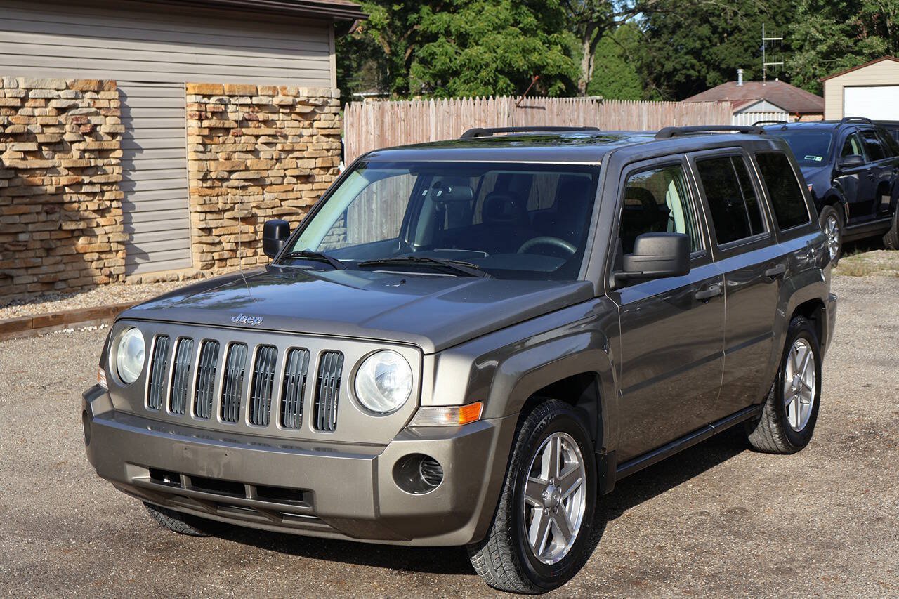 Used 2008 Jeep Patriot Sport FWD image 3