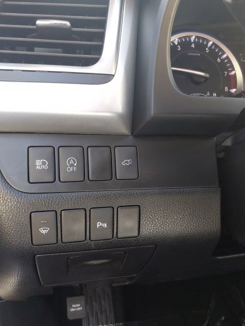 Used 2017 Toyota Highlander Limited AWD/4WD image 15