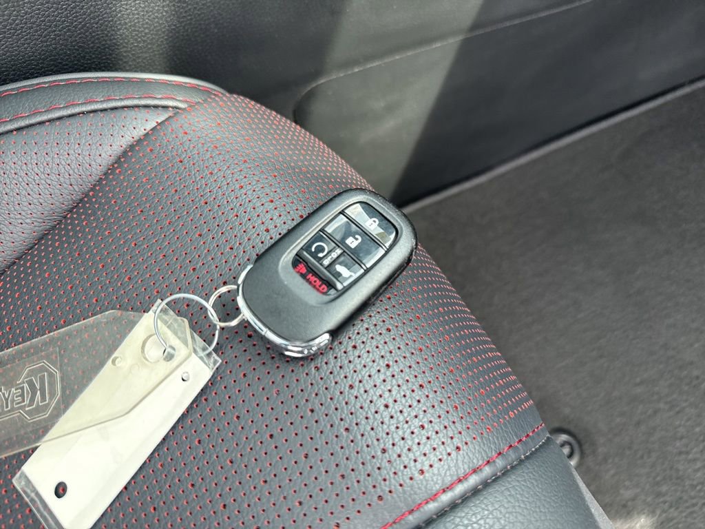 Certified 2025 Honda Pilot Black Edition image 45