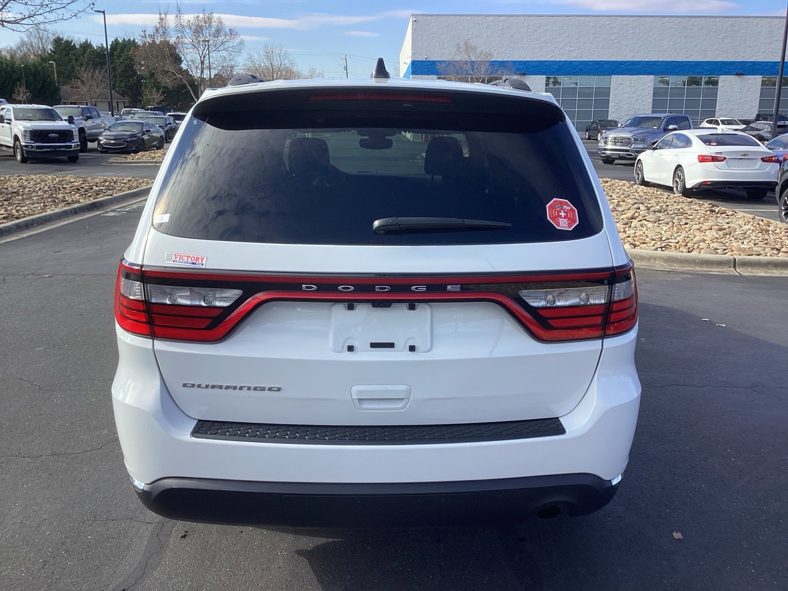 Used 2024 Dodge Durango SXT image 3