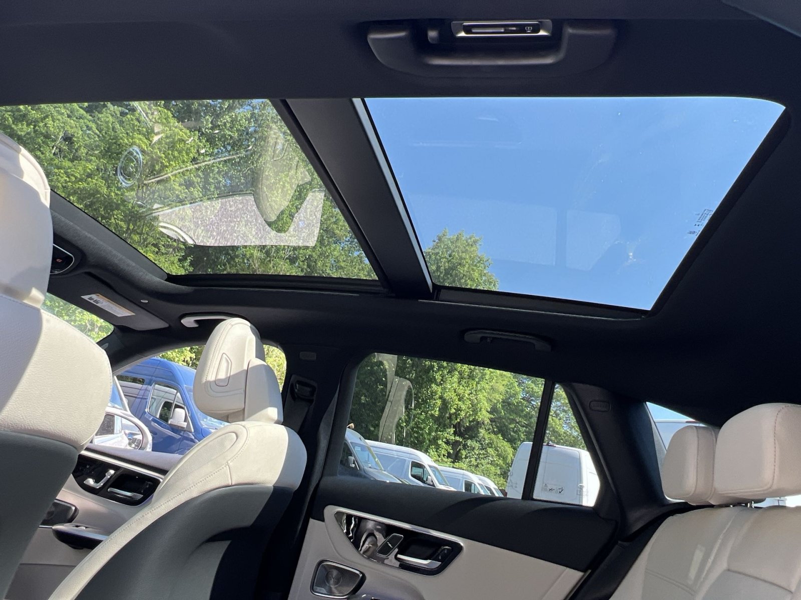 New 2026 Mercedes-Benz GLC 300 4MATIC image 29