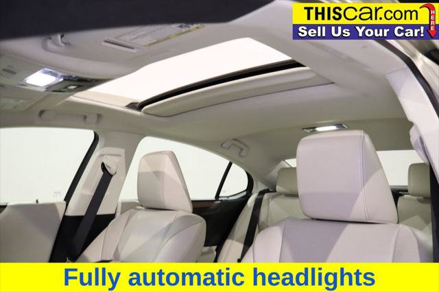 Used 2024 Lexus ES 350 w/ Premium Package FWD image 24