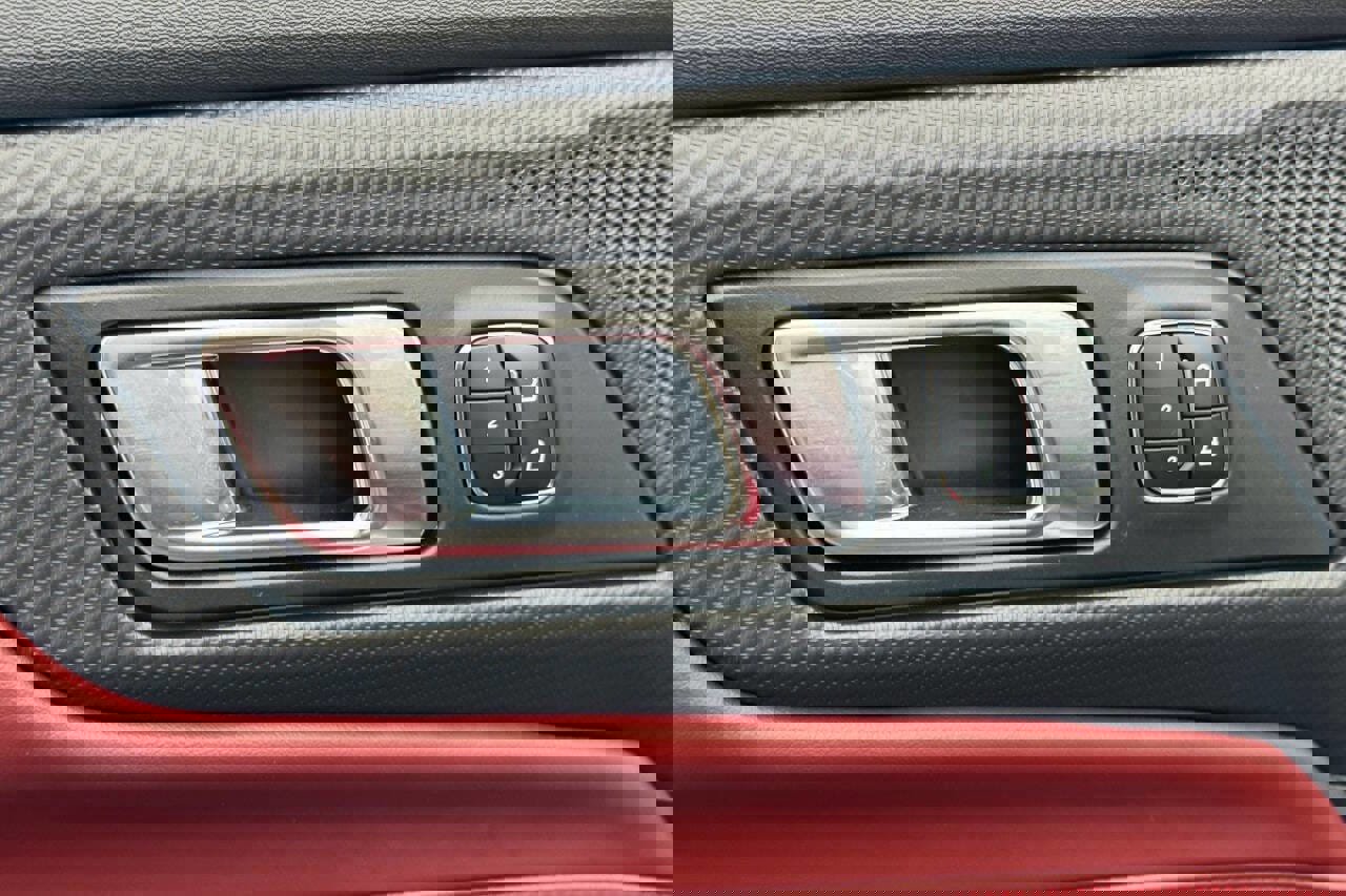 Used 2025 Ford Mustang GT Premium image 29